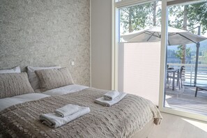 3 عدّة غرف نوم ومكتب وواي فاي وملاءات أسرّة