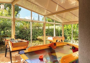 Children's play area - indoor - Camping Marvilla Parks - Clos Cottet (Angles)