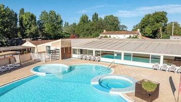 Indoor pool, outdoor pool