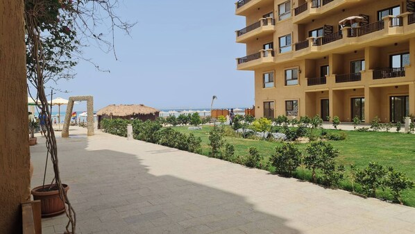 Chalet, 1 Bedroom, Smoking, Garden View | Property grounds