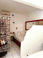 Classic Quadruple Room | Free WiFi