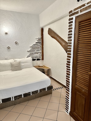 Comfort Triple Room | Free WiFi - Jasmine of Cyclades (Syros)