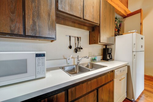 Ski-in/ski-out Northstar Condo w/ Gondola View