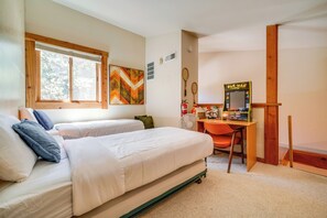Apartment (2 Bedrooms) | Interior - Ski-in/ski-out Northstar Condo w/ Gondola View (Truckee)