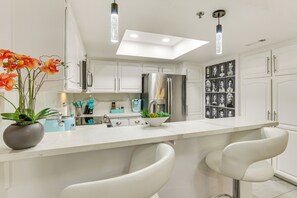 Apartment (1 Bedroom) | Interior - Stroll to Dtwn, Pools & Tennis: Palm Springs Condo (Palm Springs)