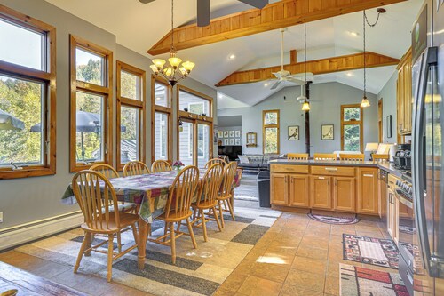 Riverfront Home w/ Hot Tub Near Killington Resort