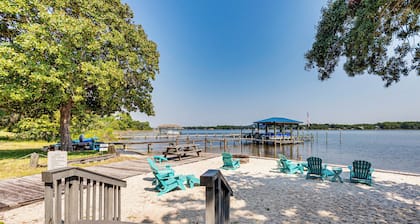 Community Pool & Beach Area: Navarre Townhome