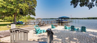 Community Pool & Beach Area: Navarre Townhome