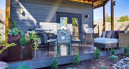 17 Mi to Sundance Mtn: Home w/ Shared Yard