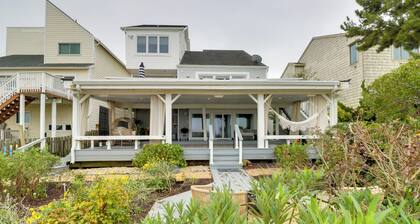 Pets Welcome: Beachfront Family Retreat in Norfolk