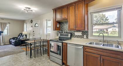 2 Mi to Zoo, Fenced Yard: Family Home in Wichita!