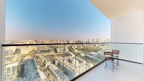 Apartamento Premium, balcón, vistas a la ciudad | Vistas del balcón