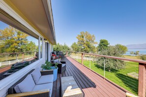 Interior - Hot Tub, Views & Private Dock: Polson Haven! (Polson)