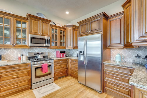 Explore Historic Dtwn! Walkable Loft in Murphy