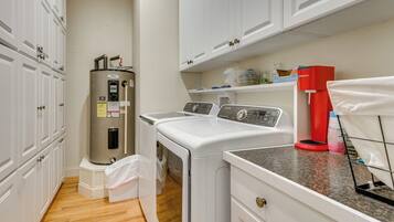 Apartemen (2 Bedrooms) | Interior