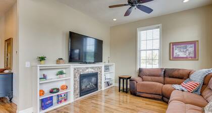 Explore Historic Dtwn! Walkable Loft in Murphy