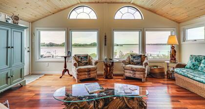 Dock + Water Access: Charlestown Beach Escape!