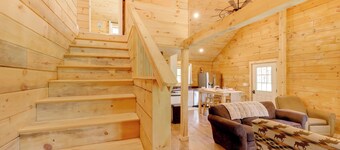 Secluded Mtn-view Cabin 16 Mi to Swan Lake!