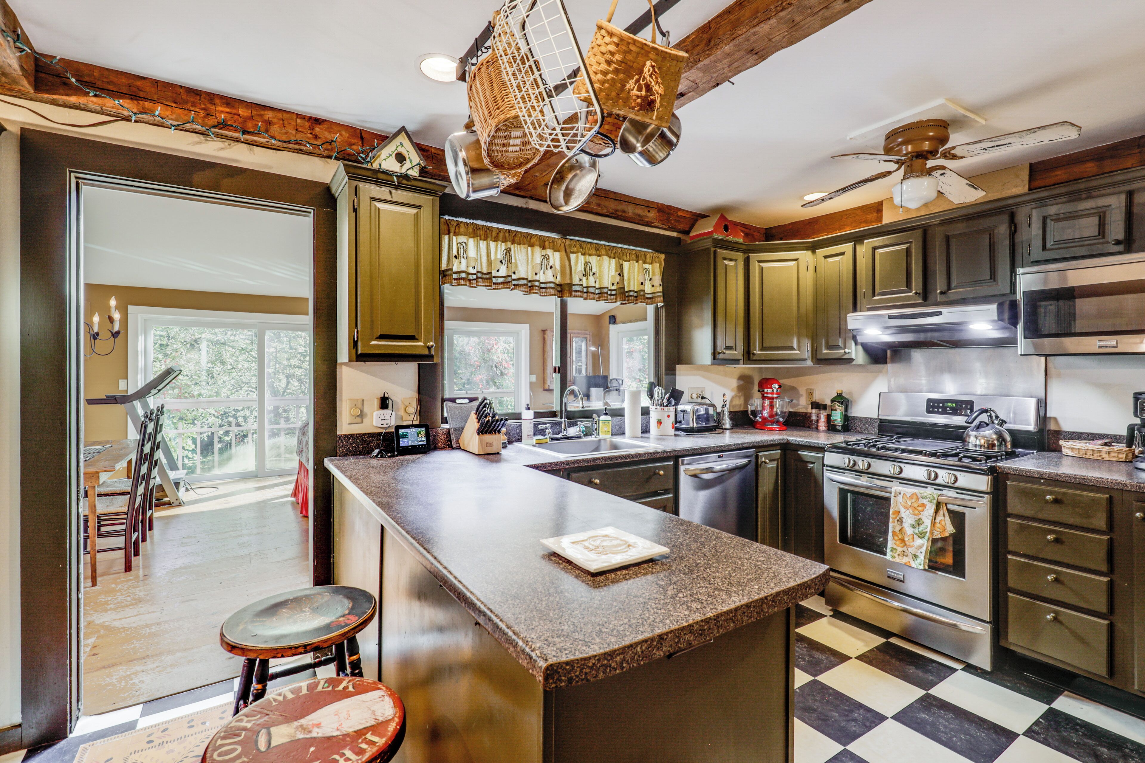 House (3 Bedrooms) | Interior