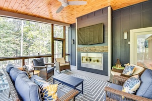 House (2 Bedrooms) | Interior