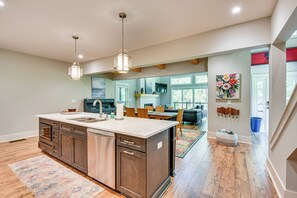 House (2 Bedrooms) | Interior