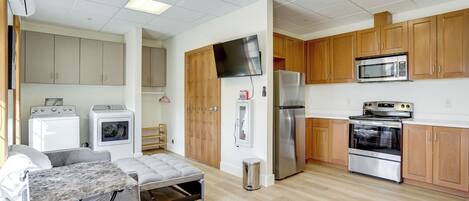 Apartment (0 Bedroom) | Interior