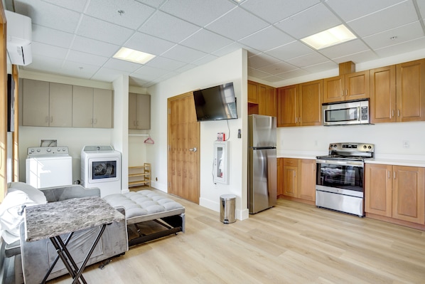 Apartment (0 Bedroom) | Interior