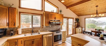 Stunning A-frame Home w/ Views, 10 Mi to Okanogan!