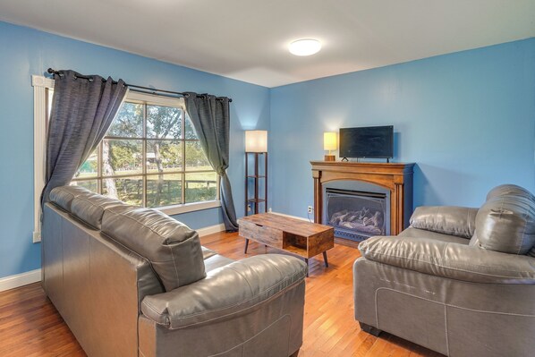 House (2 Bedrooms) | Interior