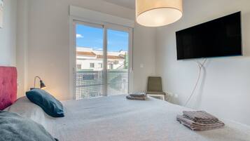 2 slaapkamers, een strijkplank/strijkijzer, wifi, beddengoed