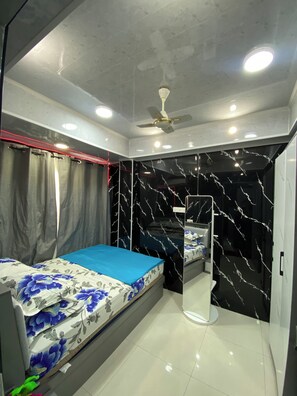 1 bedroom, iron/ironing board, WiFi - Naseema Hiya - Second Floor Apartment - The Fini /Cool Breeze/ Suite (Ukulhas)