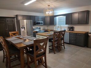 Private kitchen - Great spot I-75 @ Battlefield Pkwy (Ringgold)