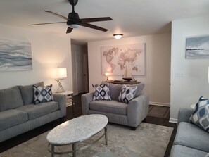 Living area - Great spot I-75 @ Battlefield Pkwy (Ringgold)