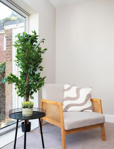 Vacant Nests |The Wynd | Spacious Home | Parking