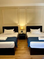 Comfort-Studio, Stadtblick | Daunenbettdecken, schallisolierte Zimmer, Bügeleisen/Bügelbrett