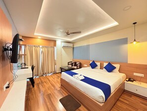 Deluxe Double Room, City View | Free WiFi, bed sheets