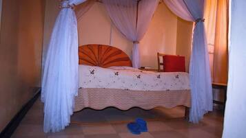 Deluxe Double Room, City View | Free WiFi, bed sheets
