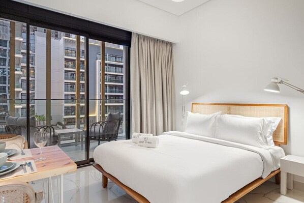 مكواة/لوح كي وواي فاي وملاءات أسرّة