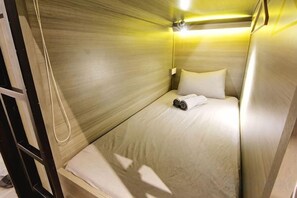 Unclassified image, 4 of 14, button - MyPodRoom Capsule Hotel (Lengkong)