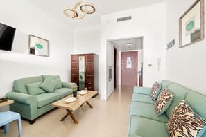 TV - FIRST CLASS | Studio | Panoramic Sea Views (Al Jazeera Al Hamra)