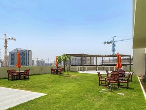 Outdoor dining - FIRST CLASS | Studio | Chic & Comfy in Jewelz (Arjan)
