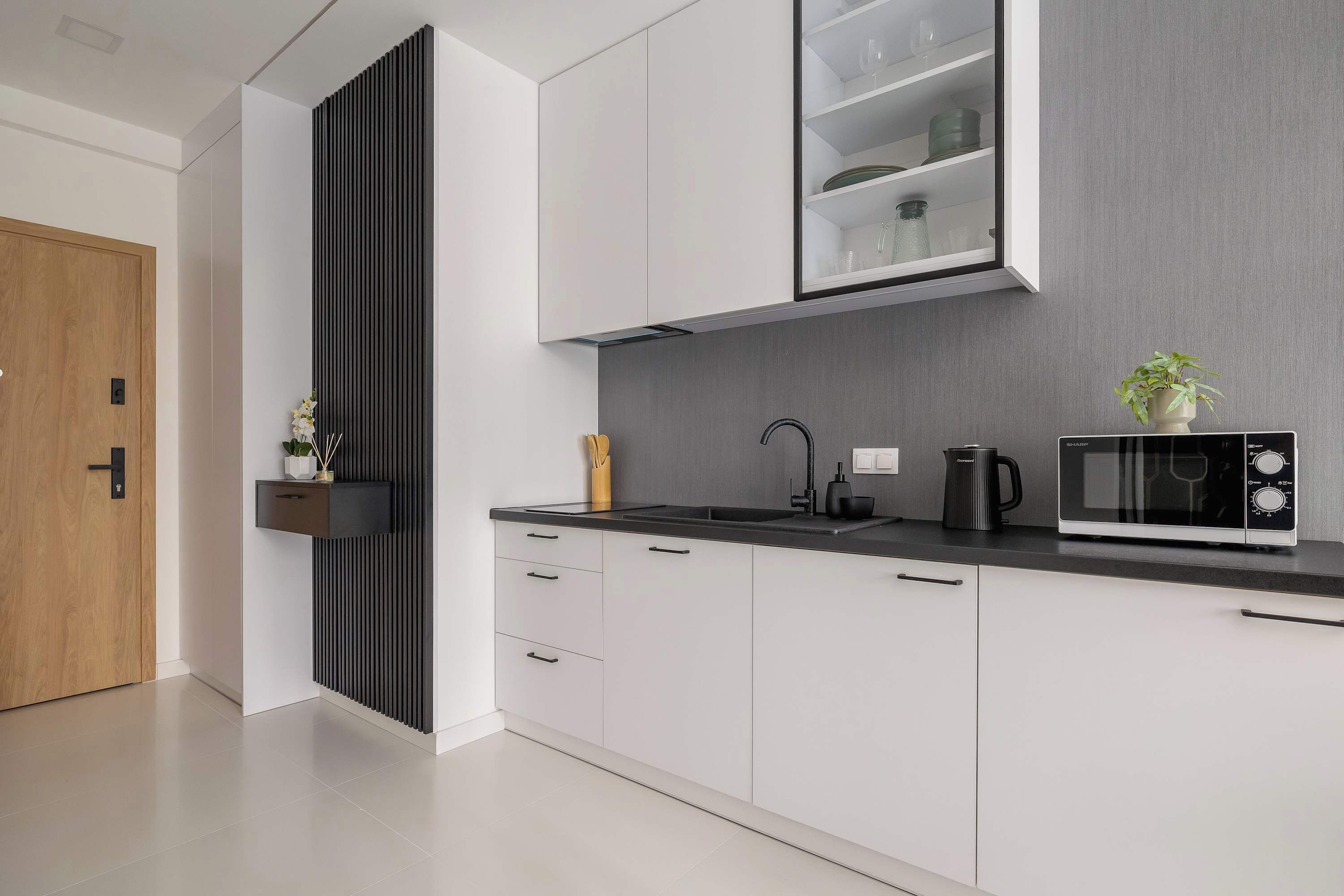 Fridge, microwave, stovetop, cookware/dishes/utensils