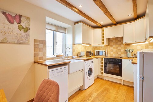 Host & Stay | Dairy Cottages