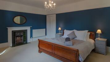 Cottage | 2 bedrooms, individually decorated, individually furnished, free WiFi