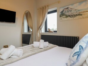 Cottage | Interior - Pistyll Ddu (Llanfairpwllgwyngyll)