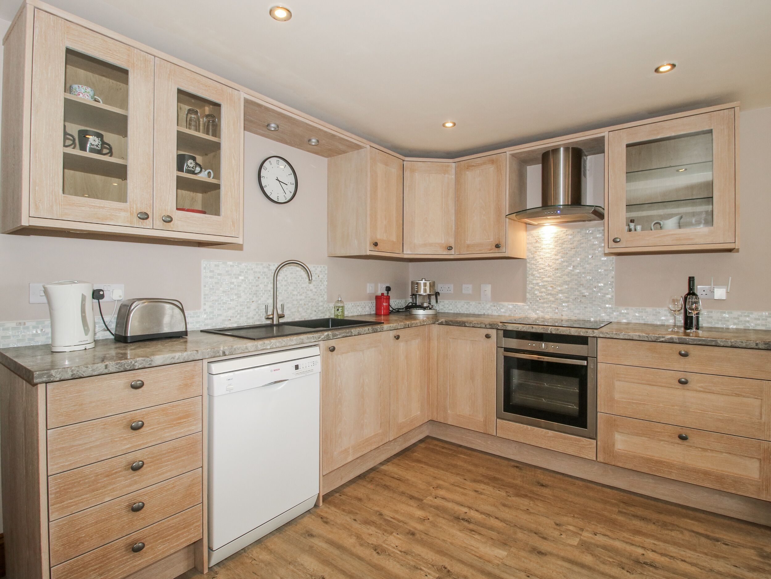 Dishwasher, cookware/dishes/utensils