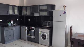 Chalet, 2 Bedrooms, Smoking | Dapur peribadi