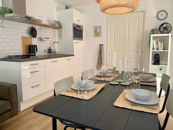 House | Dining