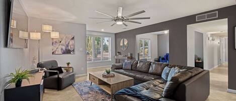 TV, fireplace, offices