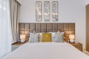 Deluxe Apartment, 1 Bedroom, Balcony | Individually decorated, individually furnished, desk, iron/ironing board - GLOBALSTAY Azizi Riviera 59 (Dubai)